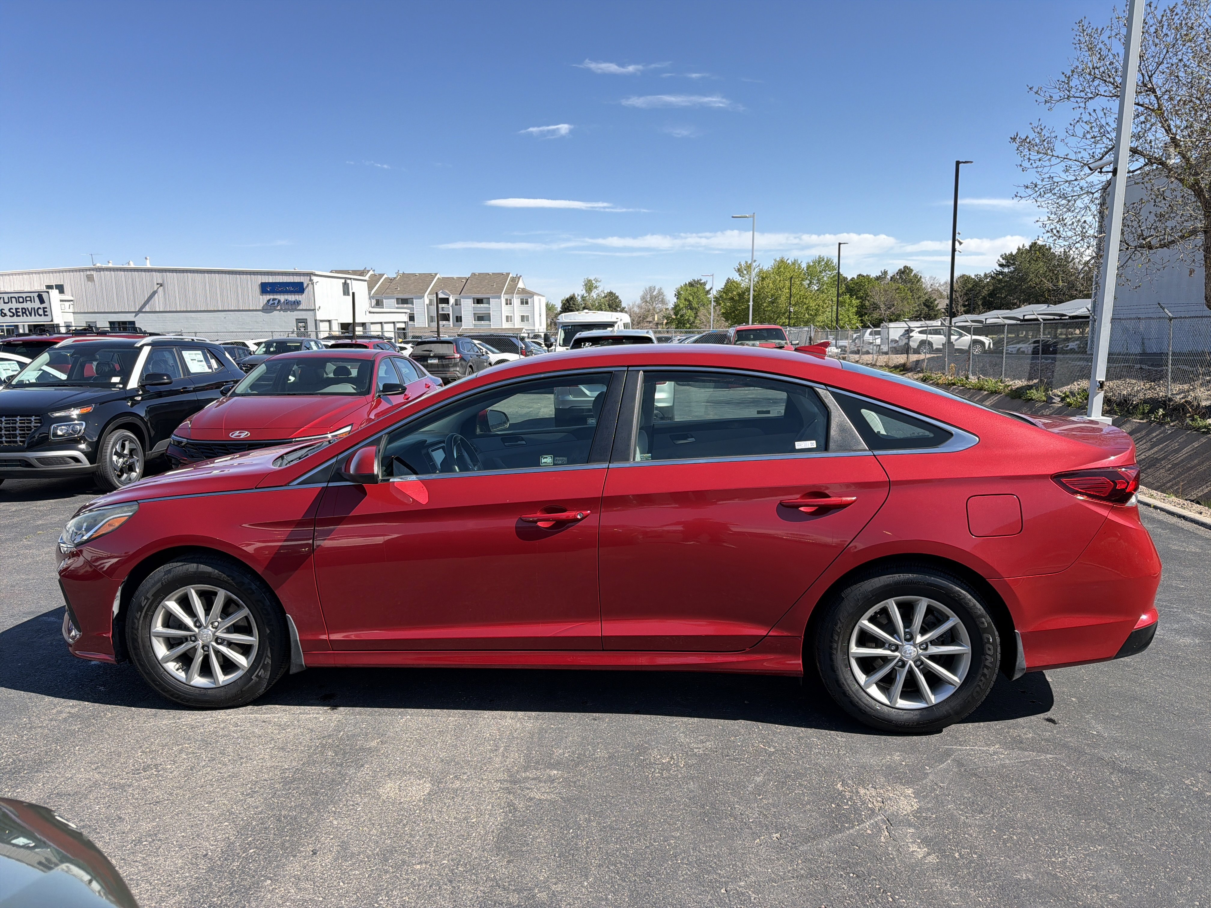 Used 2018 Hyundai Sonata SE FWD image 2