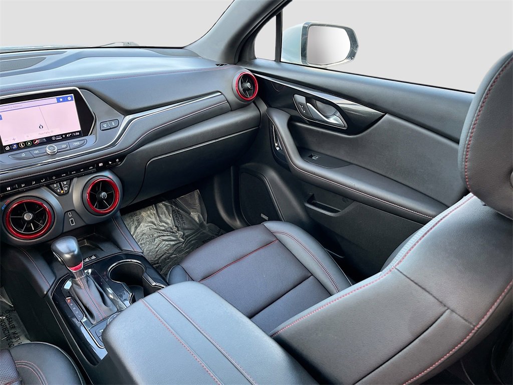 Used 2022 Chevrolet Blazer RS w/ Enhanced Convenience Package image 24