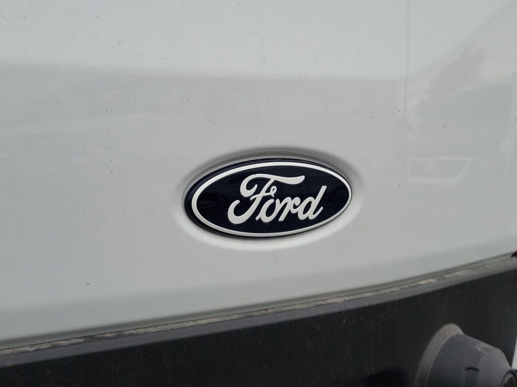 New 2025 Ford Transit 250 148 Medium Roof image 10
