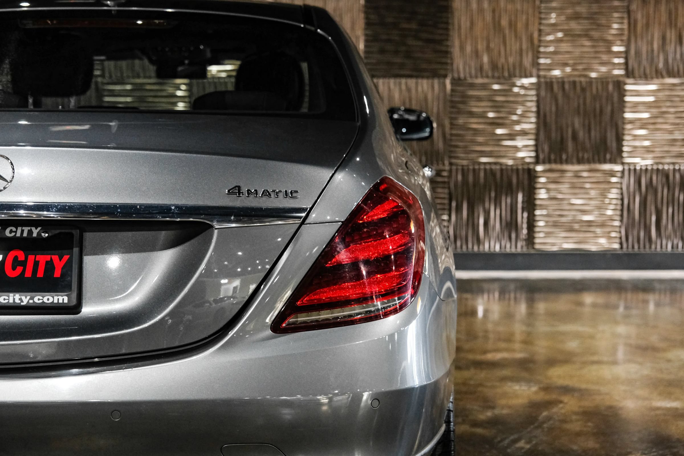 Used 2018 Mercedes-Benz S 560 4MATIC Sedan image 44