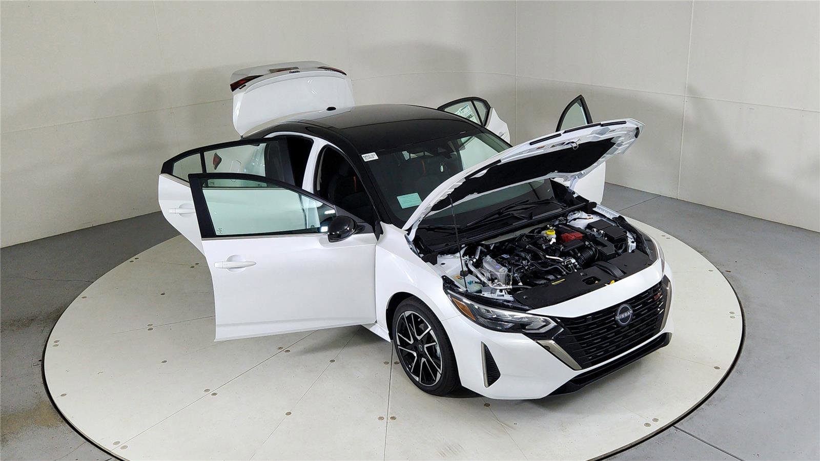 New 2025 Nissan Sentra SR image 43