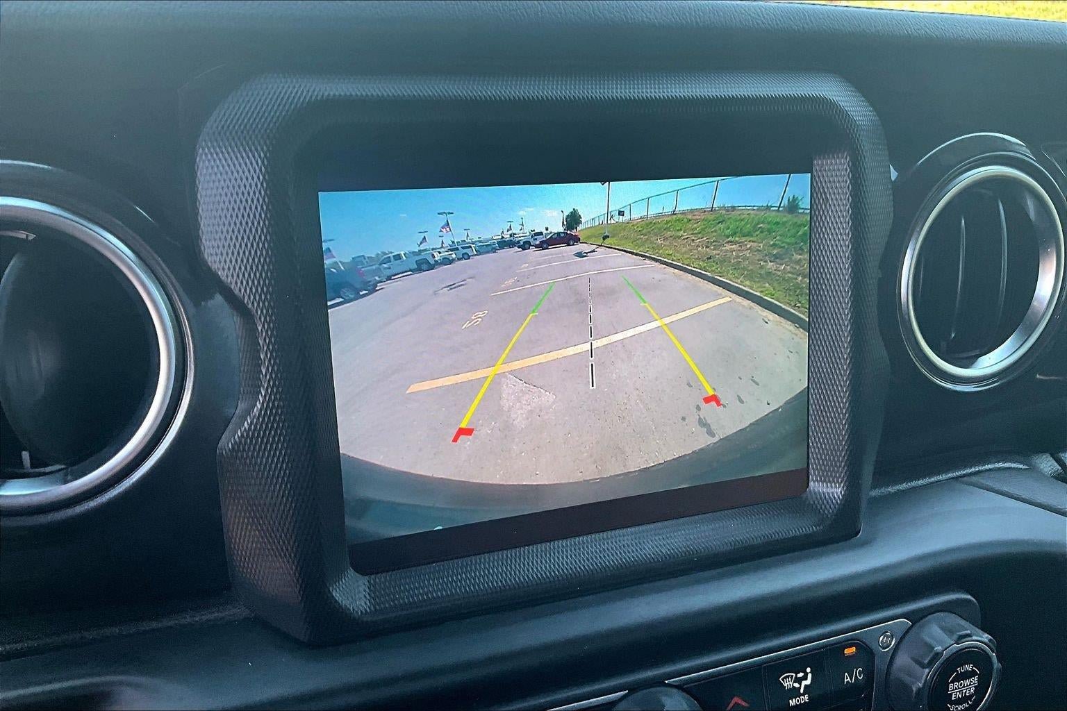 Used 2021 Jeep Wrangler Unlimited Sahara AWD/4WD image 20
