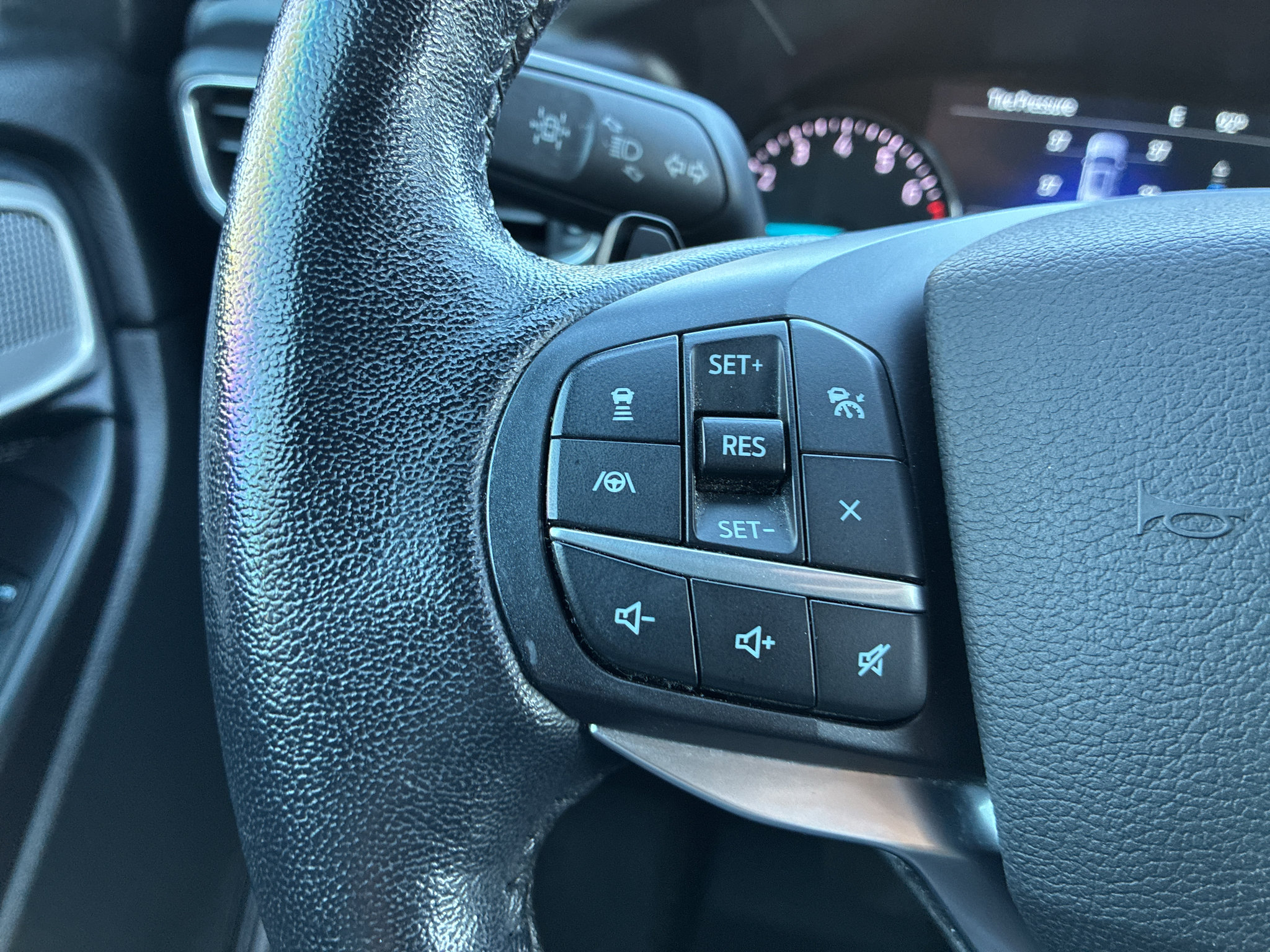 Used 2020 Ford Explorer Limited AWD/4WD image 26