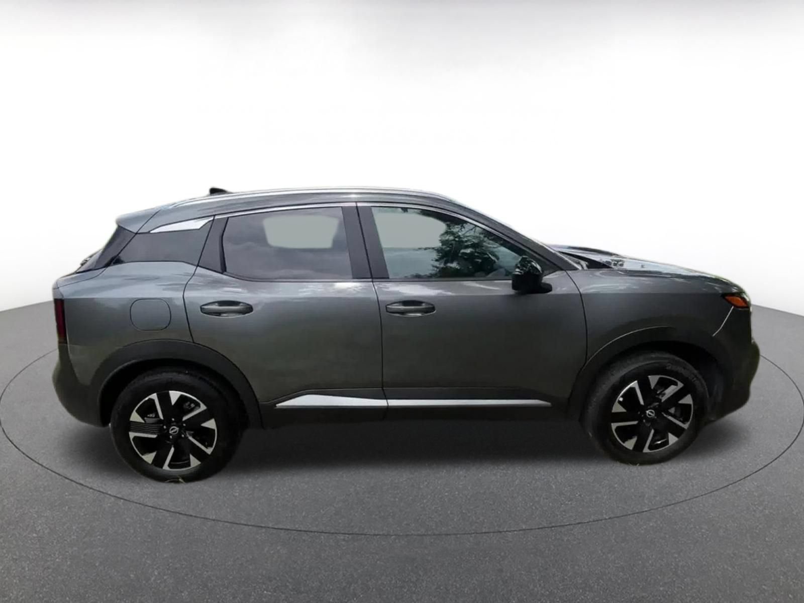 Used 2026 Nissan Kicks SV w/ Cold Weather Package AWD/4WD image 16