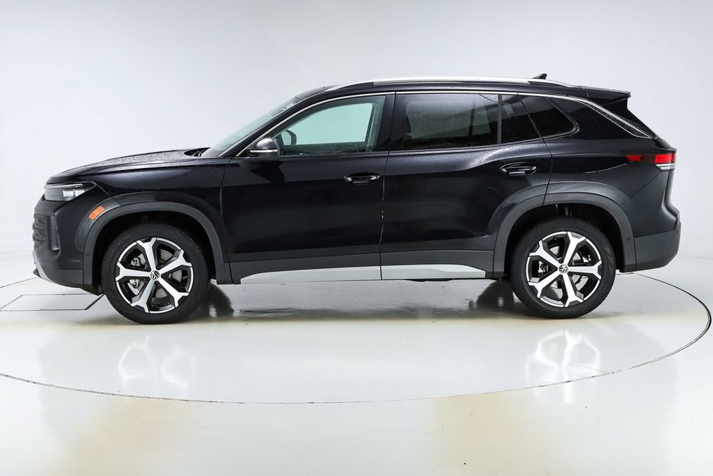 New 2026 Volkswagen Tiguan SE image 2