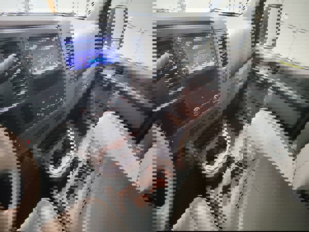 Used 2021 Nissan NV 2500 SV image 30