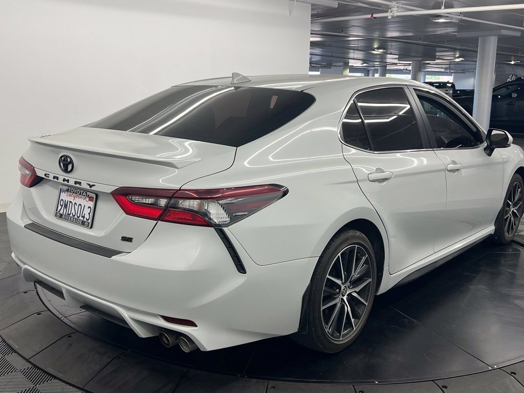 Used 2024 Toyota Camry SE w/ Blackout Package (TMS) FWD image 5