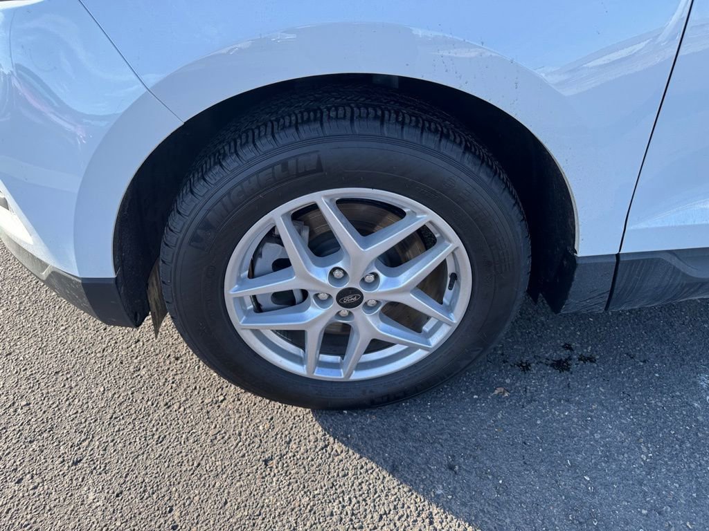 Certified 2024 Ford Edge SEL w/ Convenience Package AWD/4WD image 8