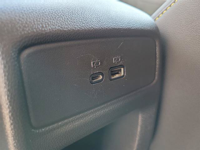 Used 2025 Chevrolet Trax LT FWD image 8