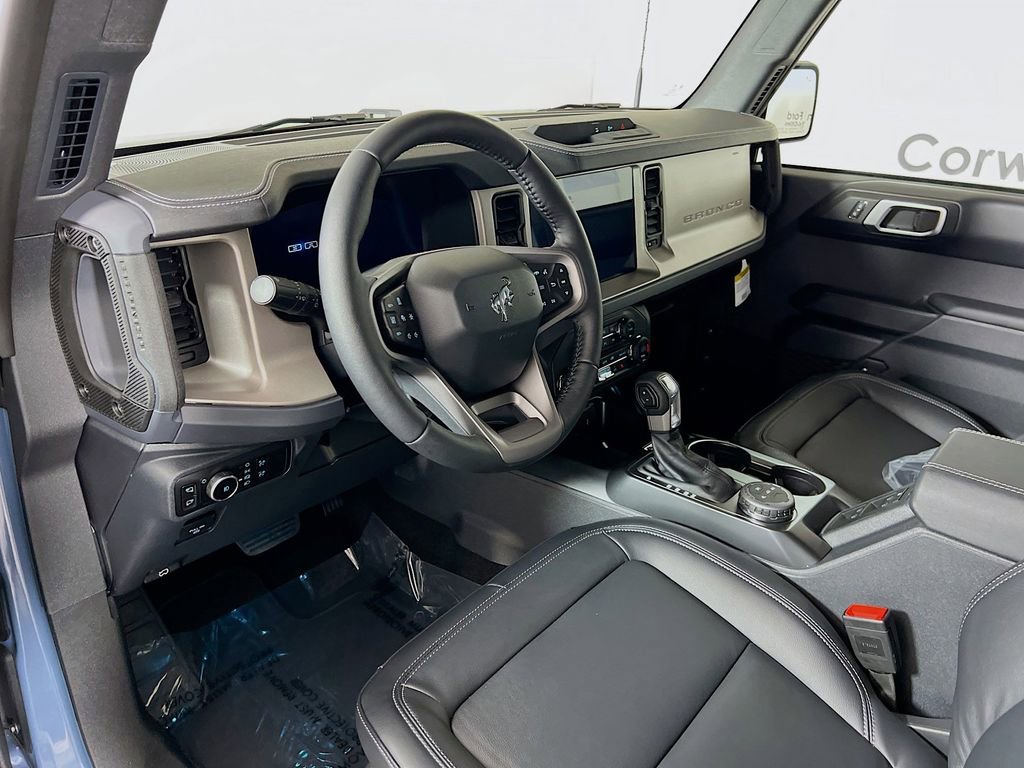 New 2025 Ford Bronco Outer Banks image 3