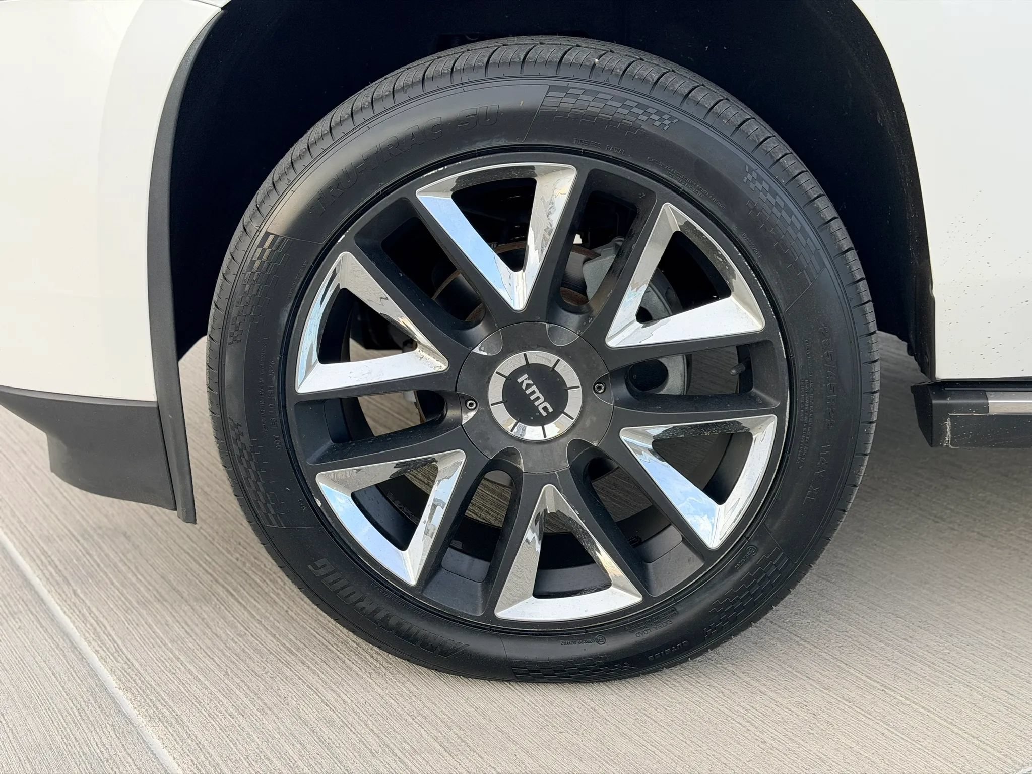Used 2016 Cadillac Escalade Premium RWD image 7