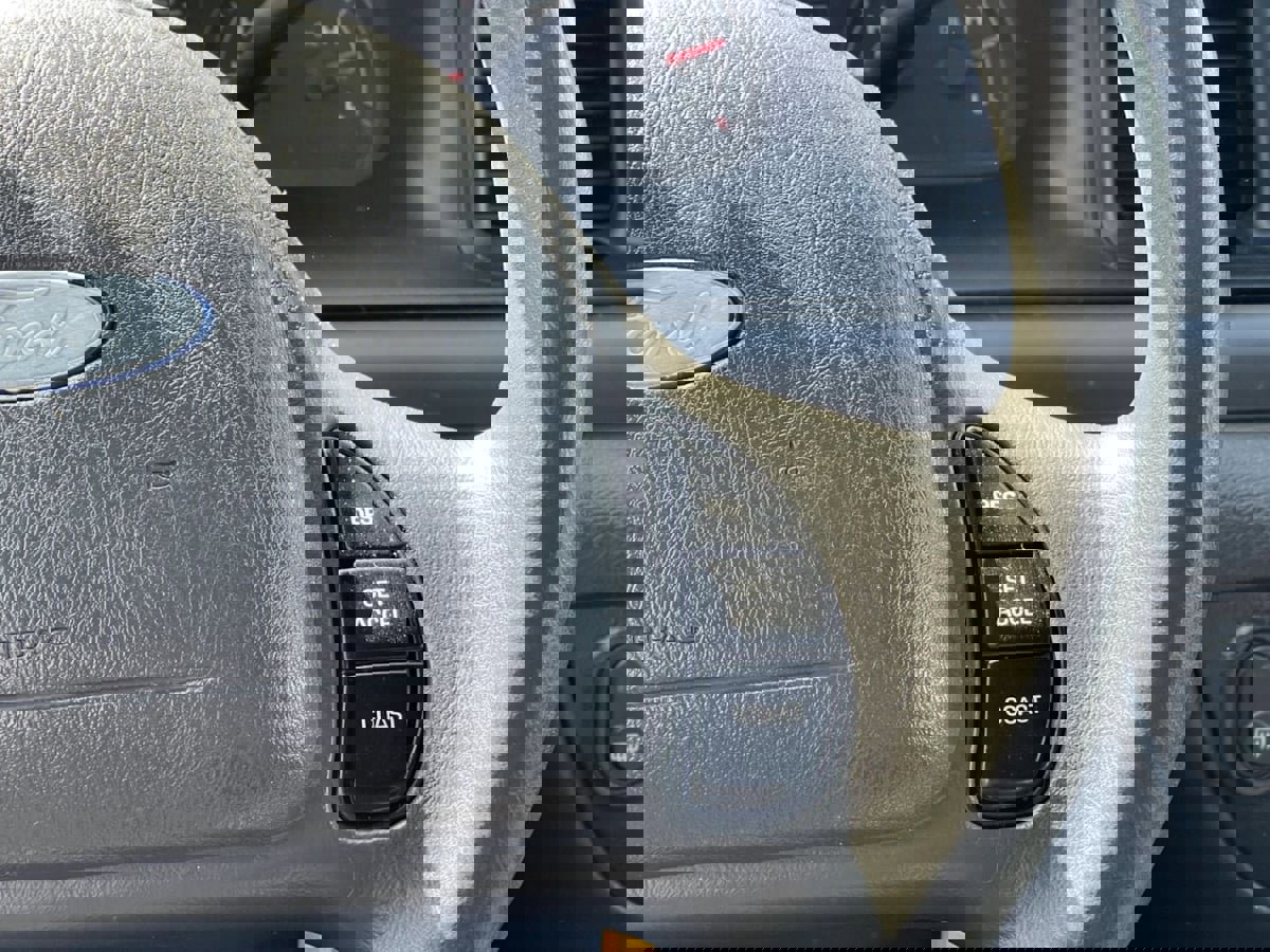 Used 2004 Ford Crown Victoria Police Interceptor RWD image 26