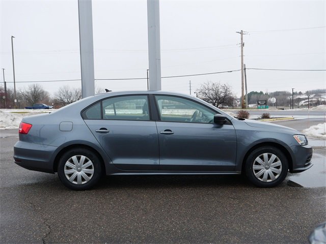 Used 2015 Volkswagen Jetta S image 8