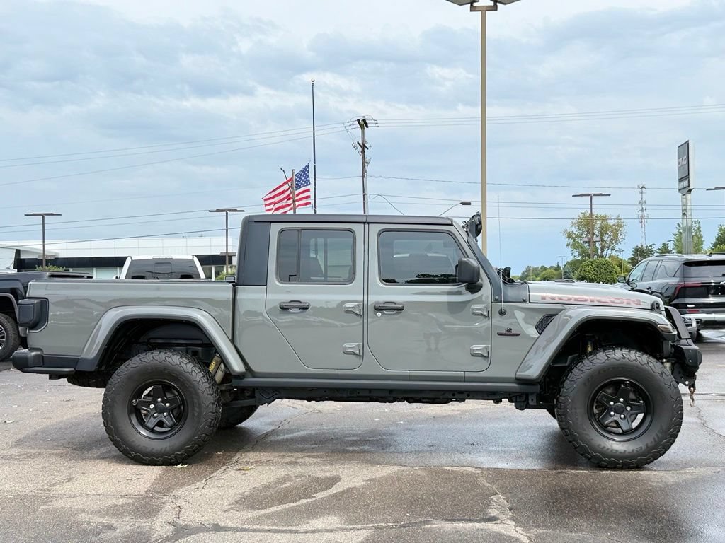 Used 2023 Jeep Gladiator Rubicon w/ Cold Weather Group AWD/4WD image 35