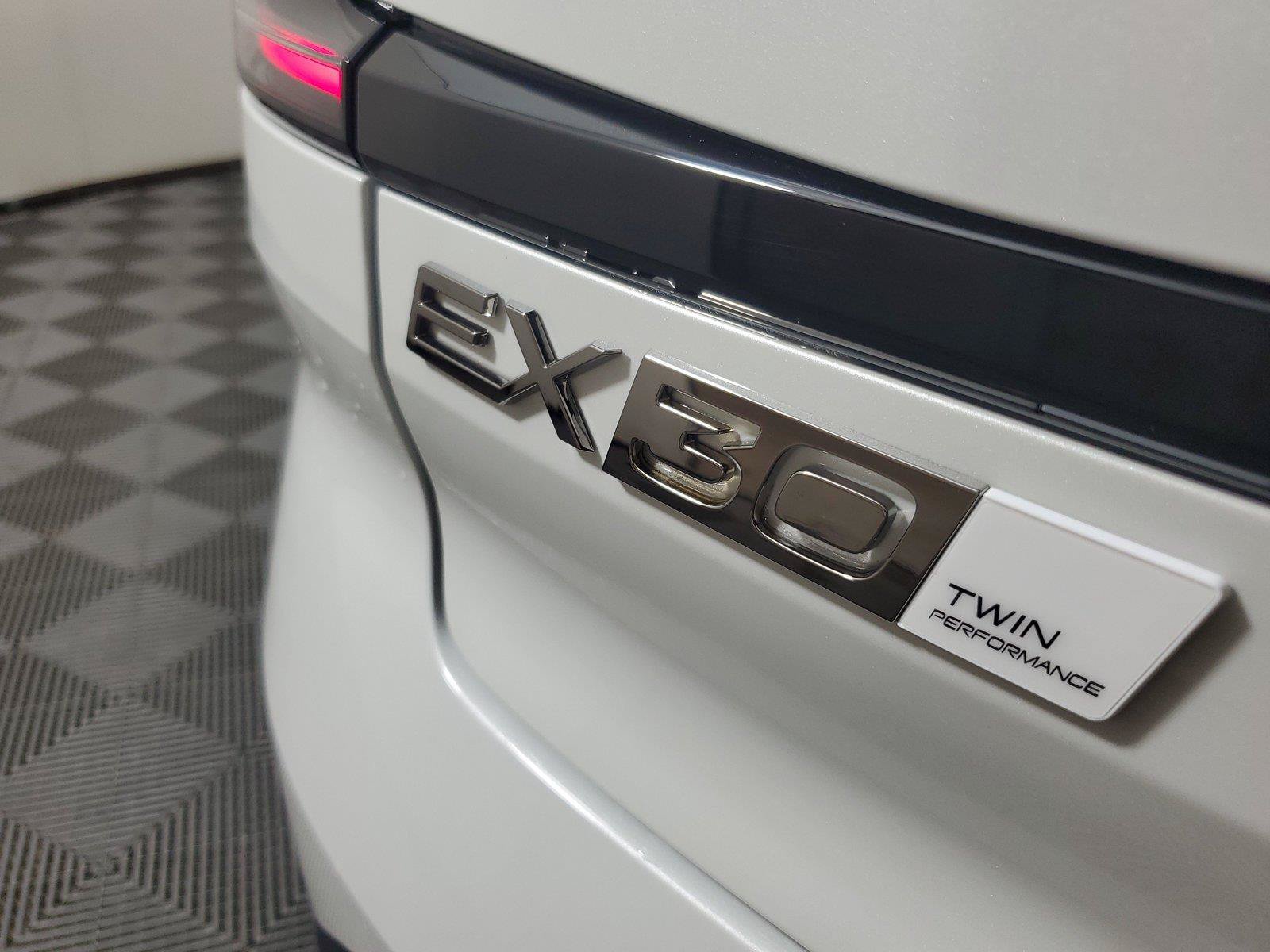 New 2026 Volvo EX30 Ultra AWD/4WD image 7
