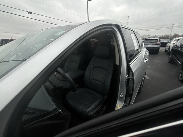 Used 2021 Buick Enclave Essence w/ Sound and Sites Package image 16