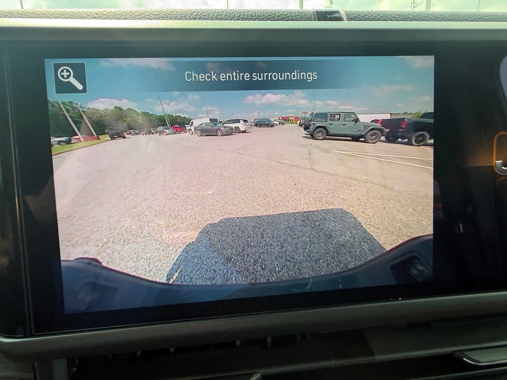 Used 2024 Jeep Gladiator Sport AWD/4WD image 12