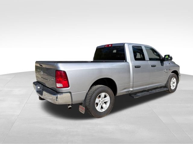 Used 2022 RAM 1500 Classic SLT w/ Trailer Tow Group AWD/4WD image 3