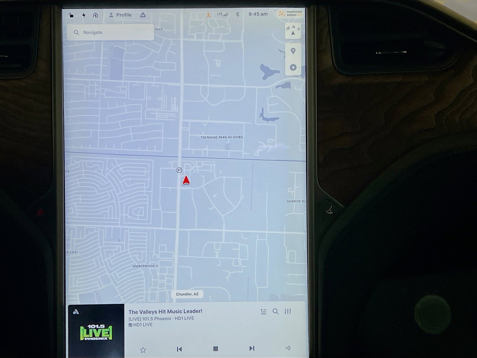 Used 2020 Tesla Model X Long Range AWD/4WD image 9