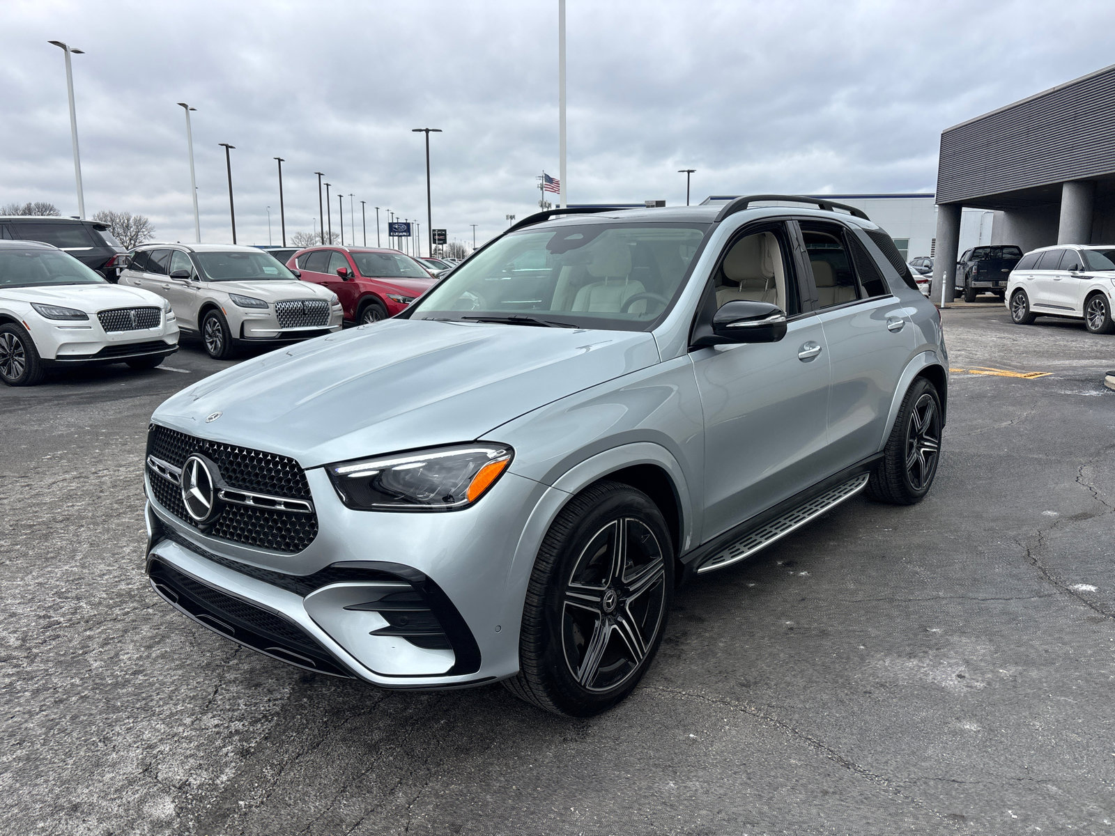 Used 2026 Mercedes-Benz GLE 350 4MATIC image 3