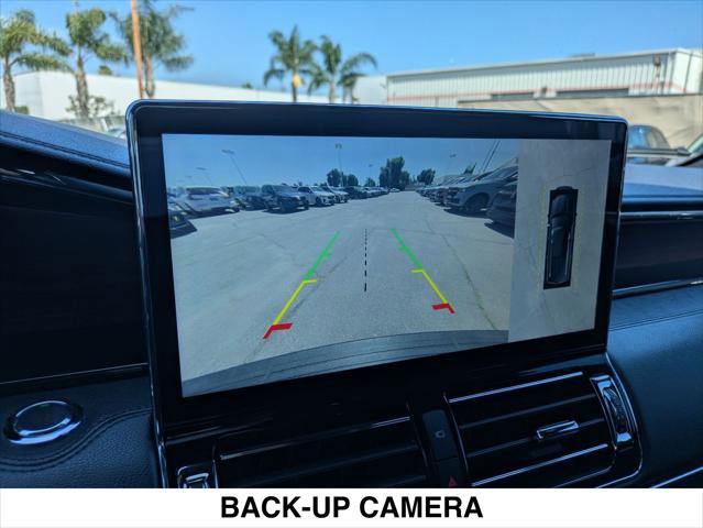 Used 2023 Lincoln Navigator Reserve image 18