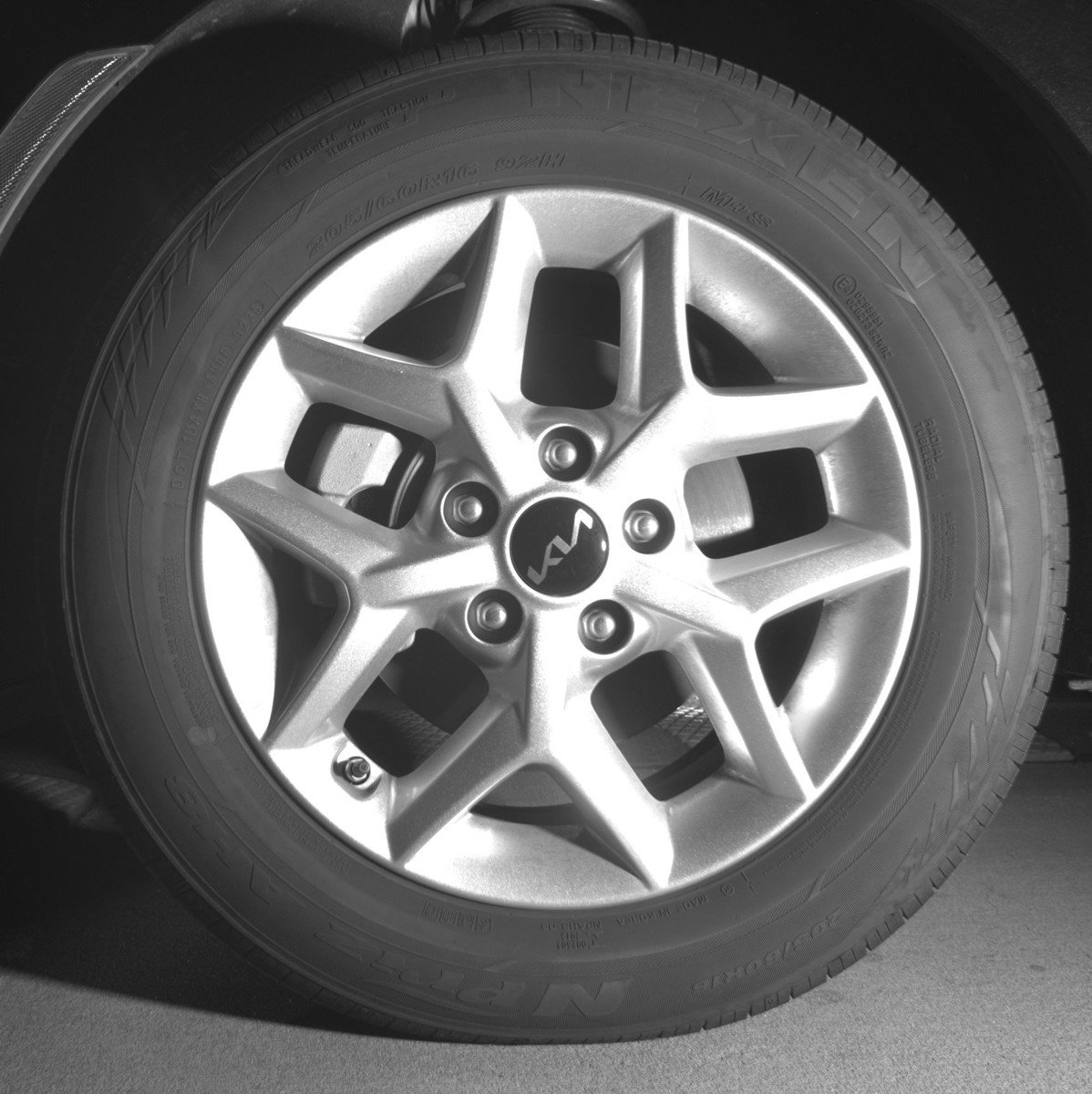 Used 2025 Kia Soul LX w/ LX Technology Package image 12