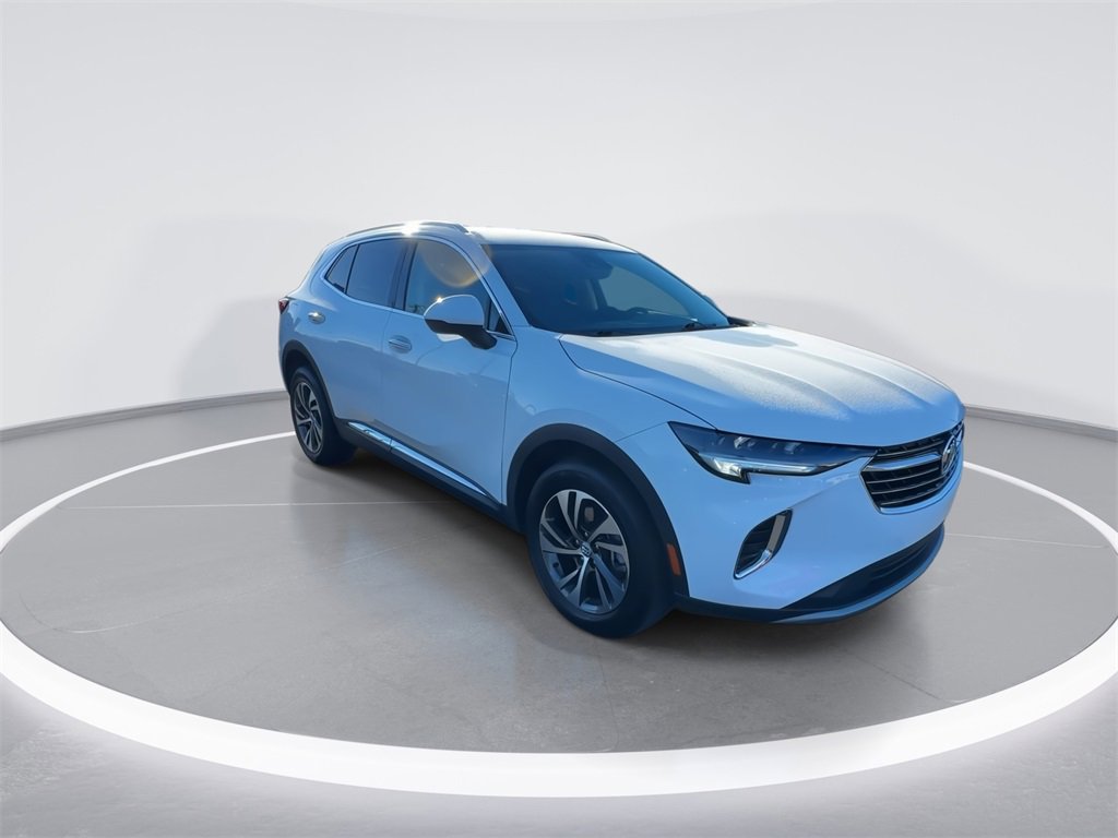 Used 2023 Buick Envision Essence image 2