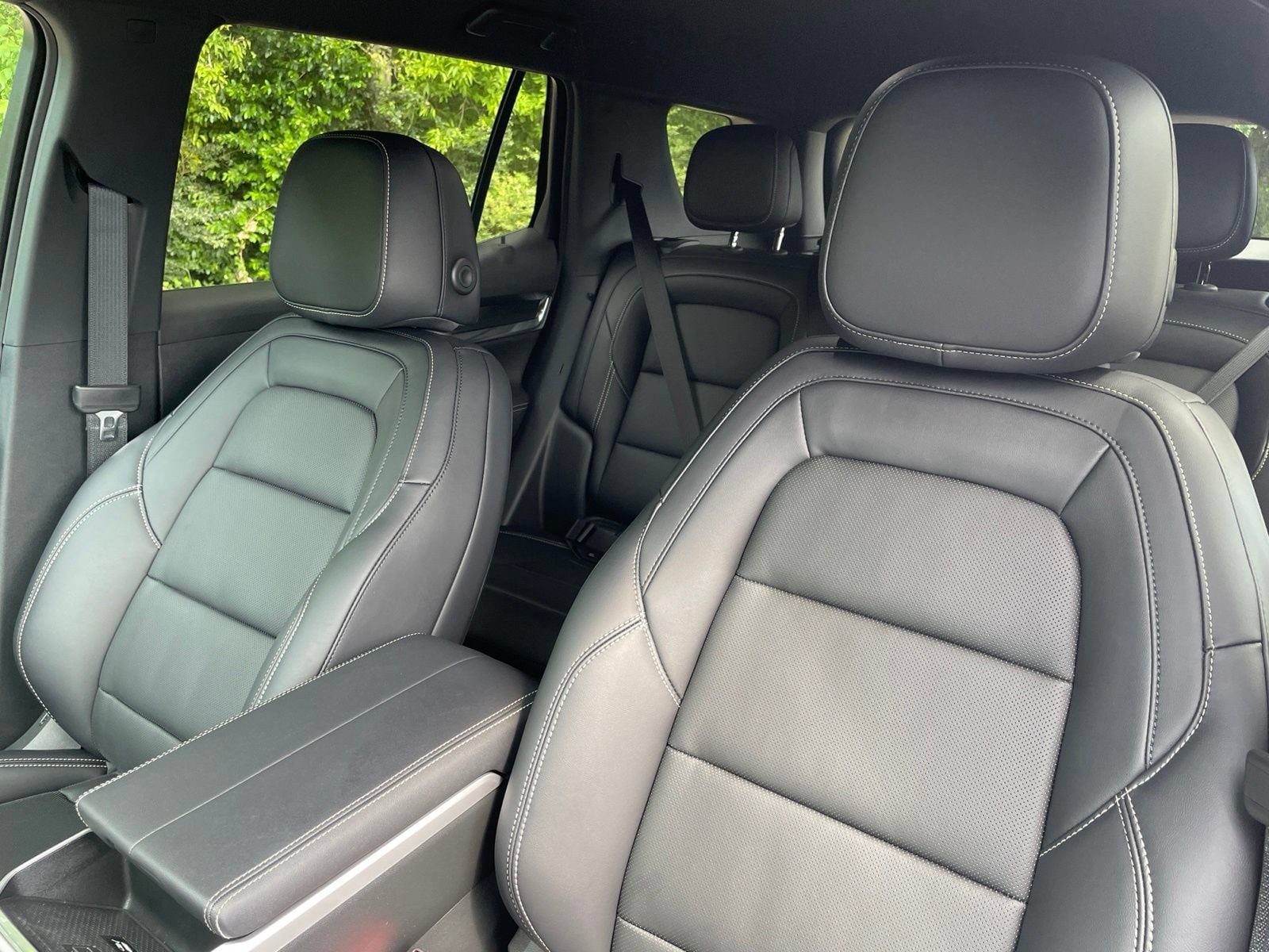 New 2027 GMC Terrain Elevation w/ Elevation Premium Package FWD image 30