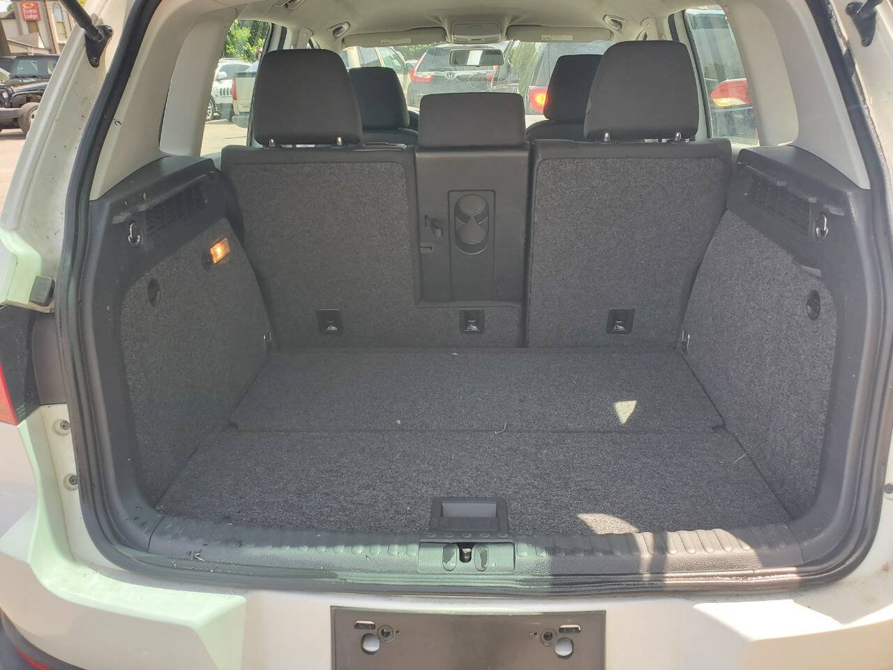 Used 2015 Volkswagen Tiguan S FWD image 17