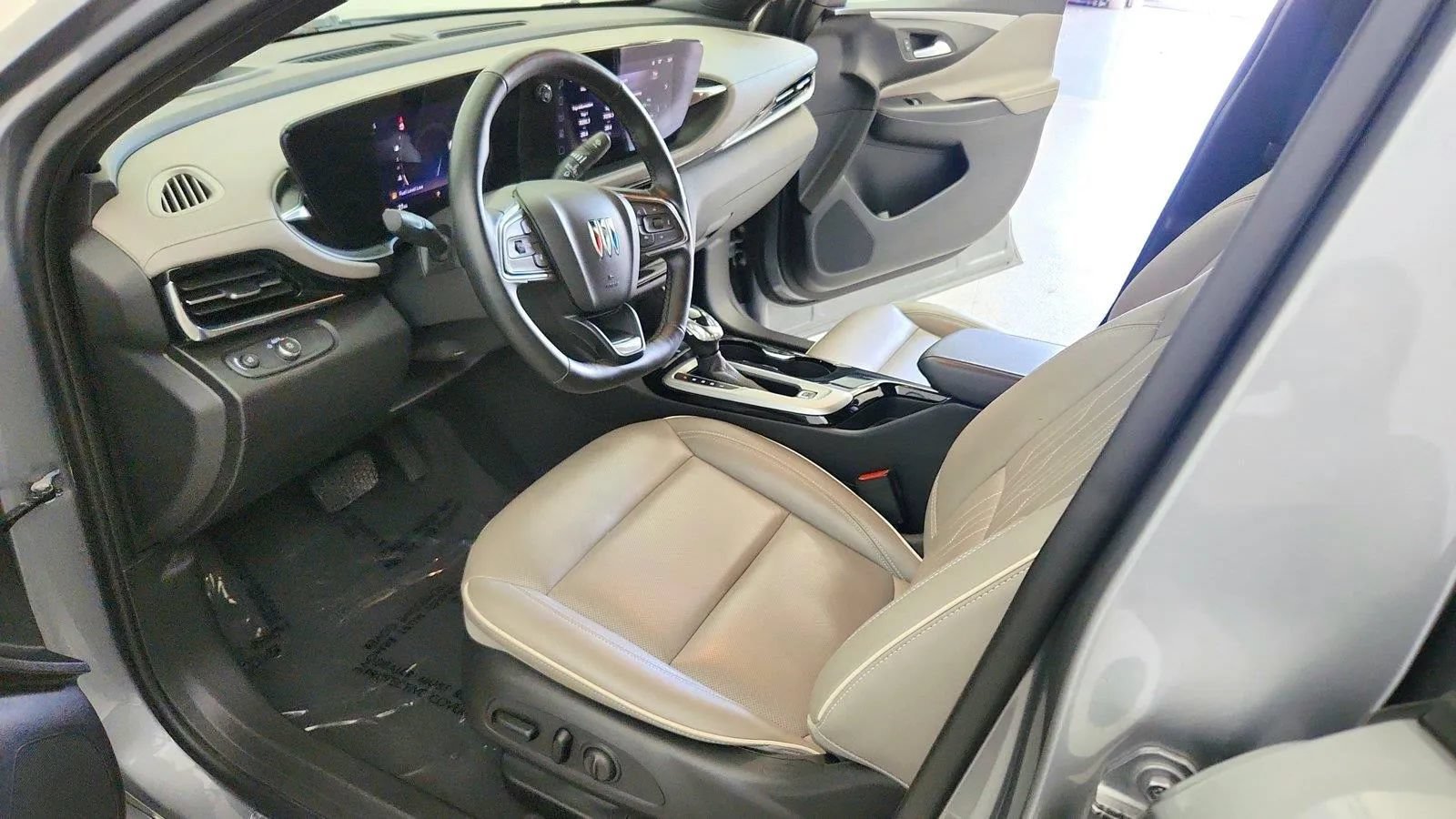 Used 2024 Buick Envista Avenir FWD image 14