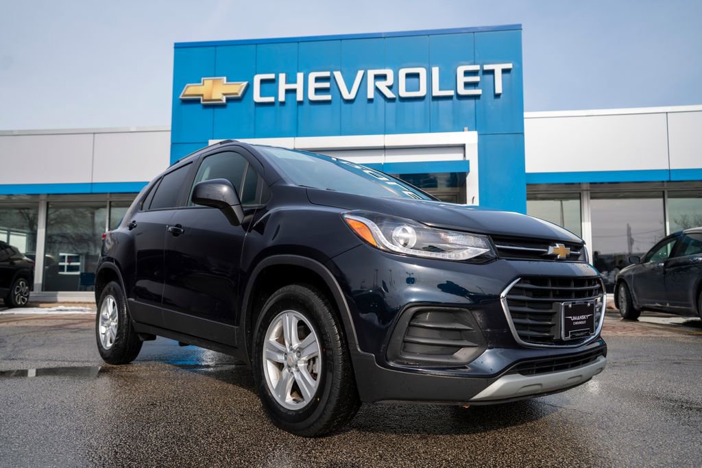 Certified 2021 Chevrolet Trax LT w/ Driver Confidence Package image 1