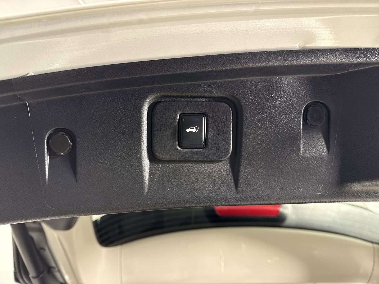 Certified 2024 Nissan Murano Platinum w/ Cargo Package image 36