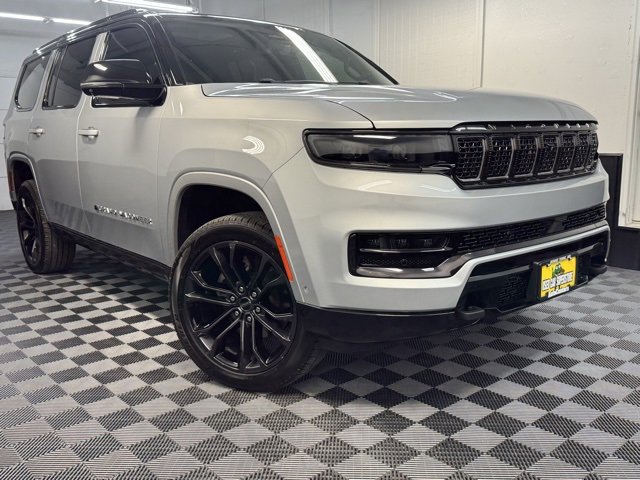 Used 2024 Jeep Grand Wagoneer Series III w/ Rear-Seat Entertainment Group image 1