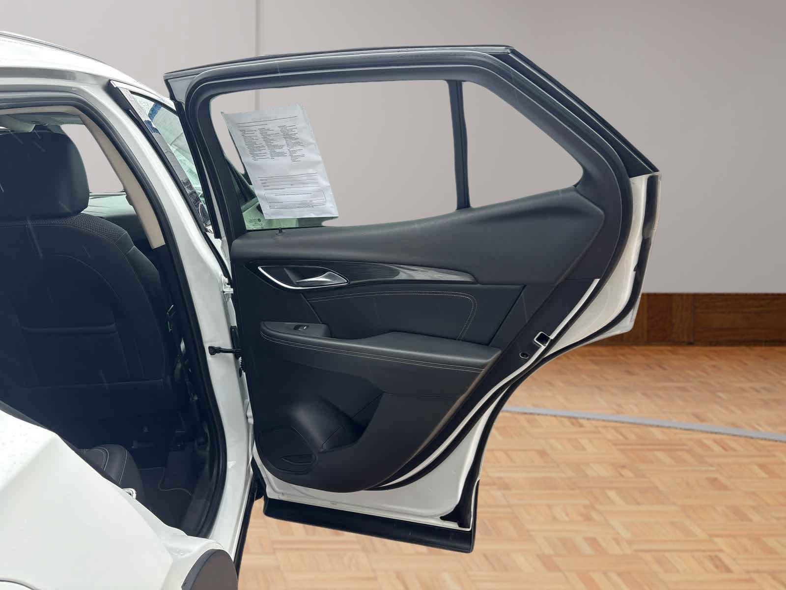 Used 2022 Buick Envision Preferred w/ Safety Package image 13