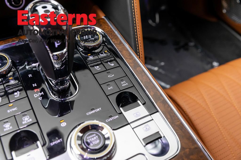 Used 2023 Bentley Flying Spur W12 AWD/4WD image 35
