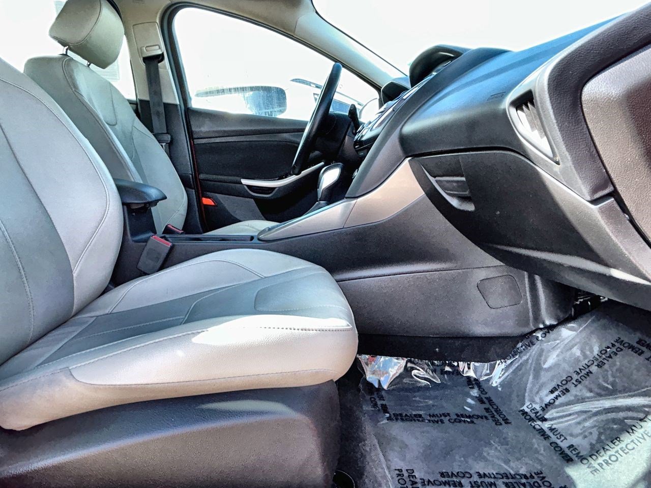 Used 2017 Ford Focus Titanium FWD image 26