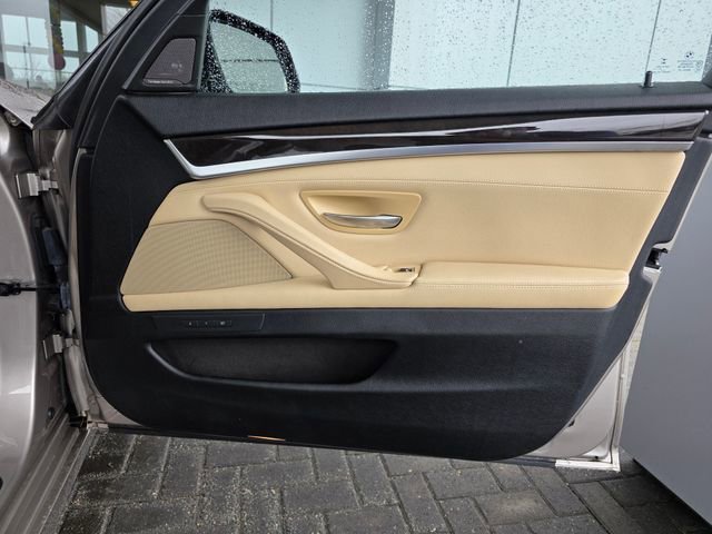 Used 2016 BMW 535i Sedan RWD image 8