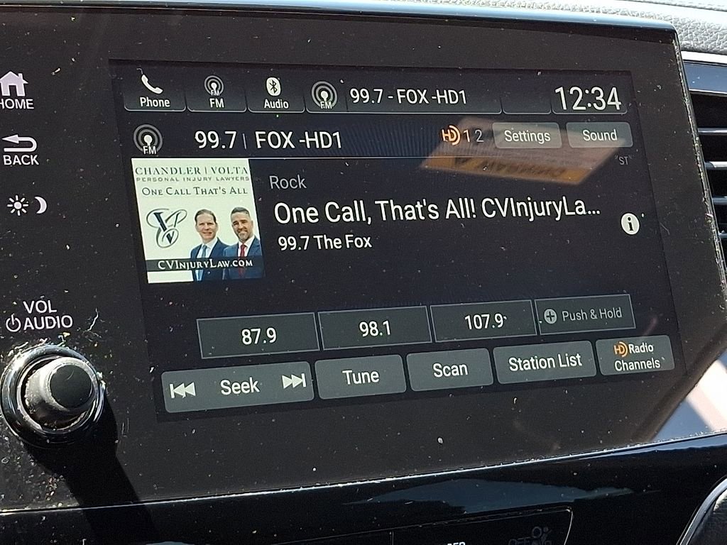 Used 2022 Honda Pilot Sport image 16