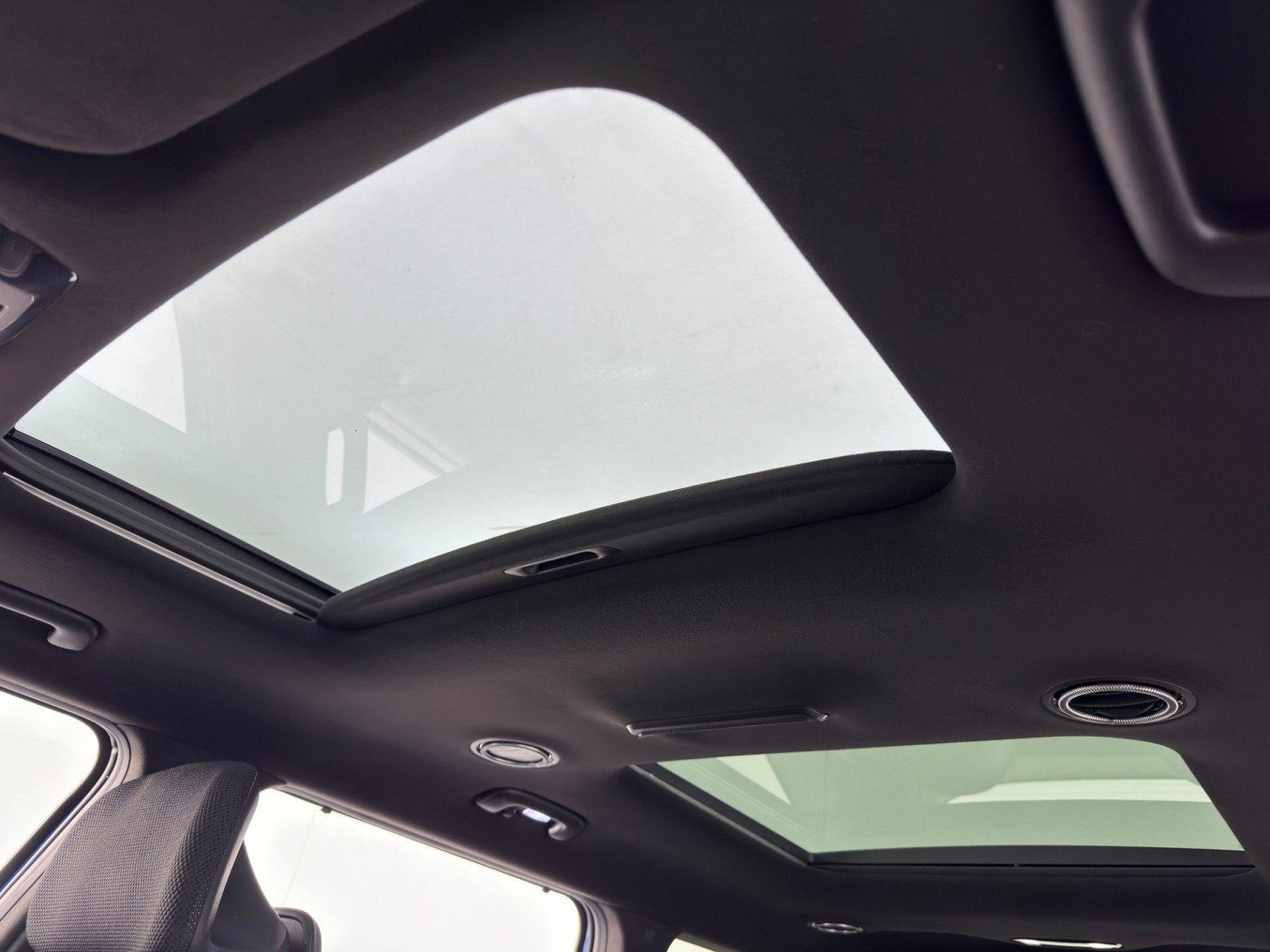 Used 2024 Kia EV9 GT-Line image 10