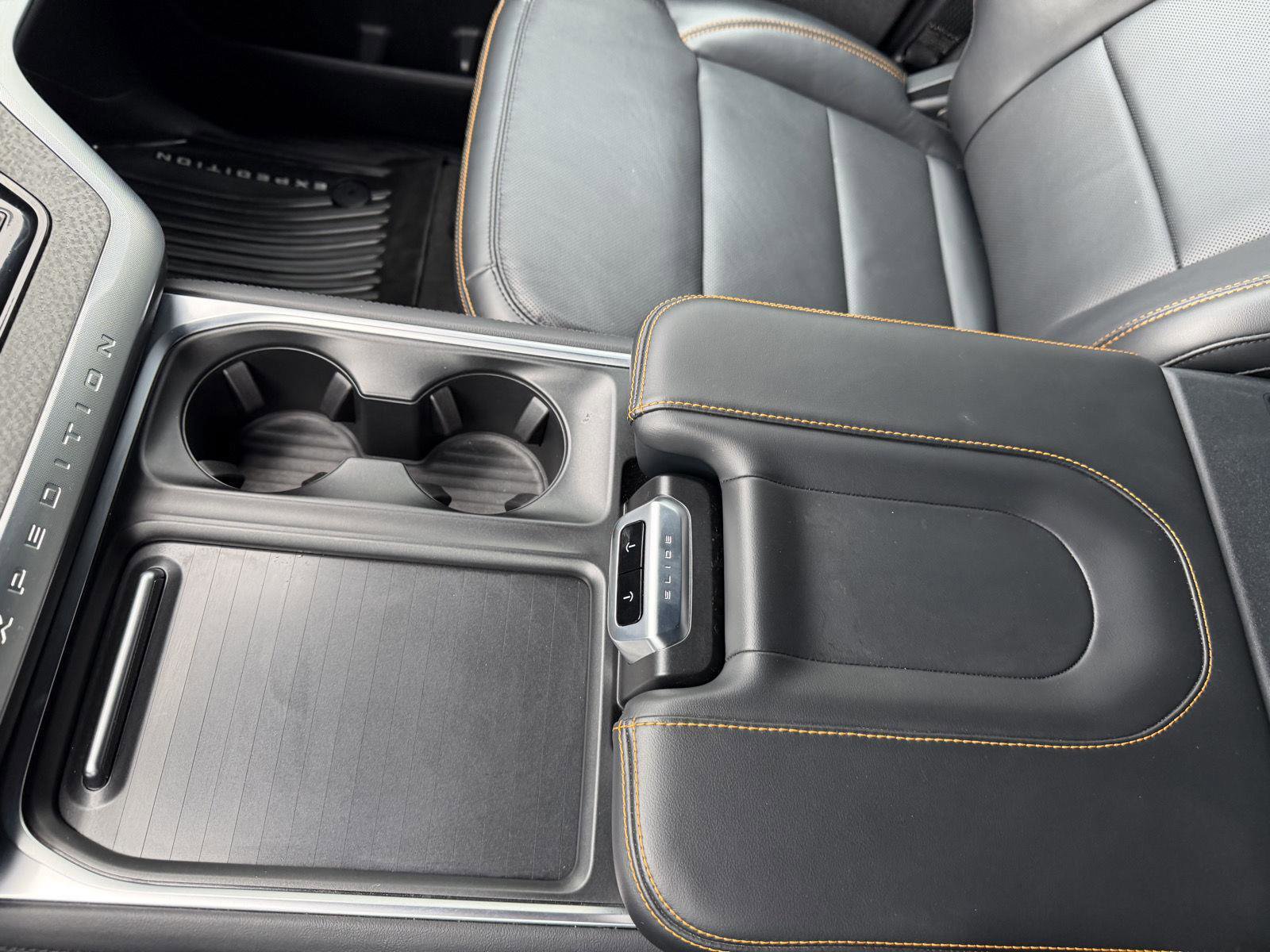 Used 2025 Ford Expedition Tremor image 15