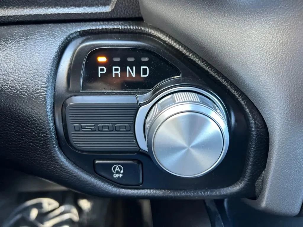 Used 2024 RAM 1500 Laramie RWD image 41