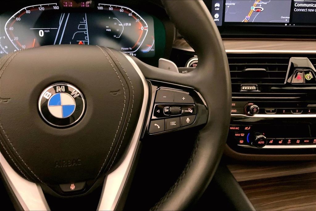 Used 2021 BMW 540i xDrive w/ Executive Package AWD/4WD image 19