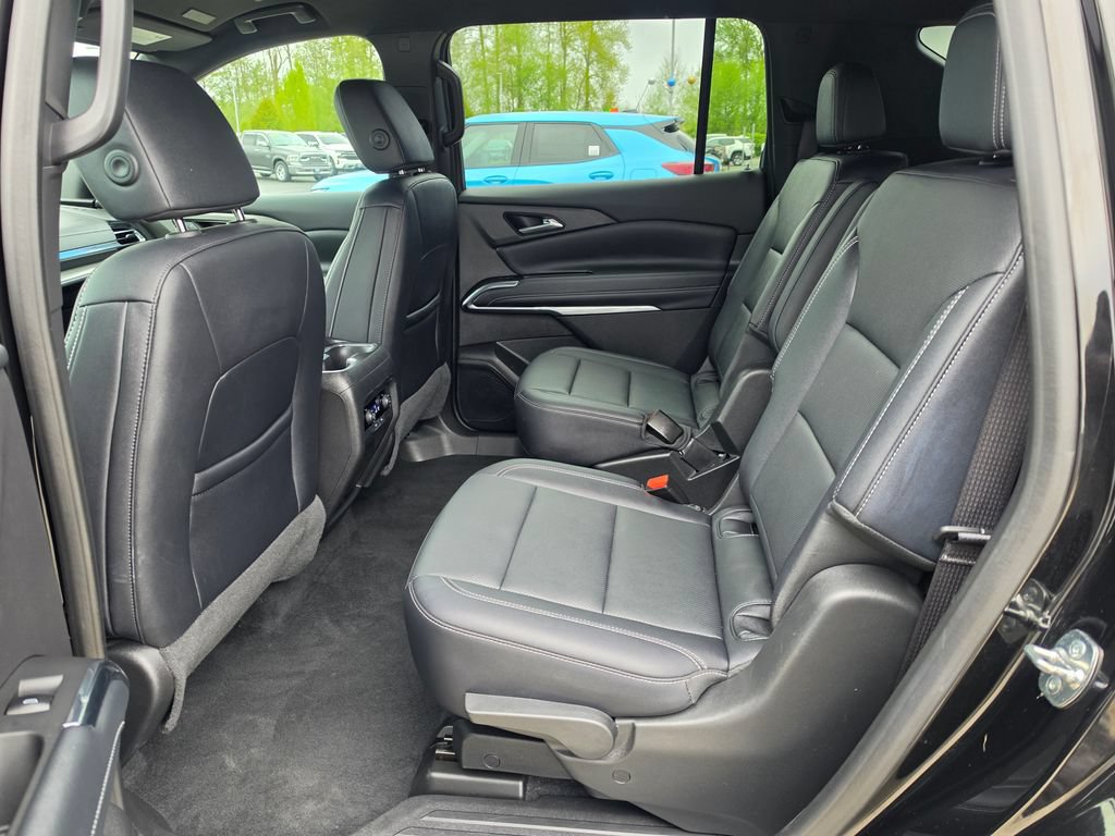 Used 2025 Chevrolet Traverse LT AWD/4WD image 26