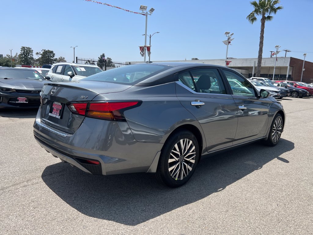 New 2026 Nissan Altima 2.5 SV FWD image 6