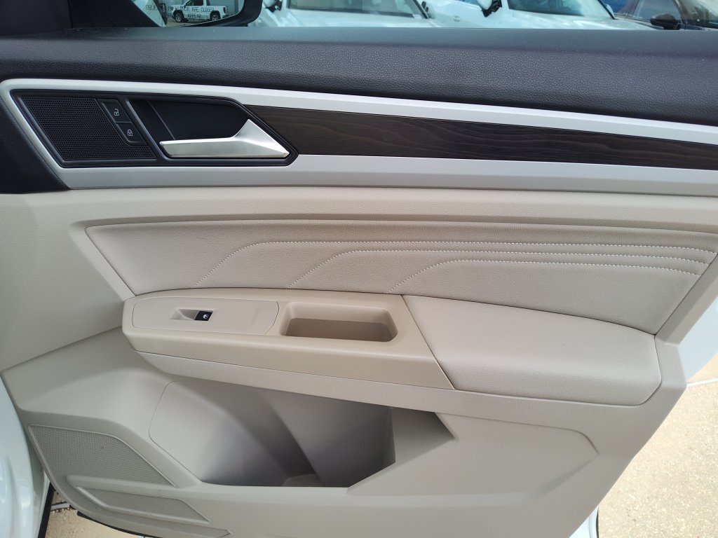 Used 2021 Volkswagen Atlas SE FWD image 31