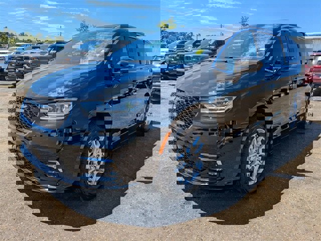 New 2026 Chrysler Pacifica Select image 8