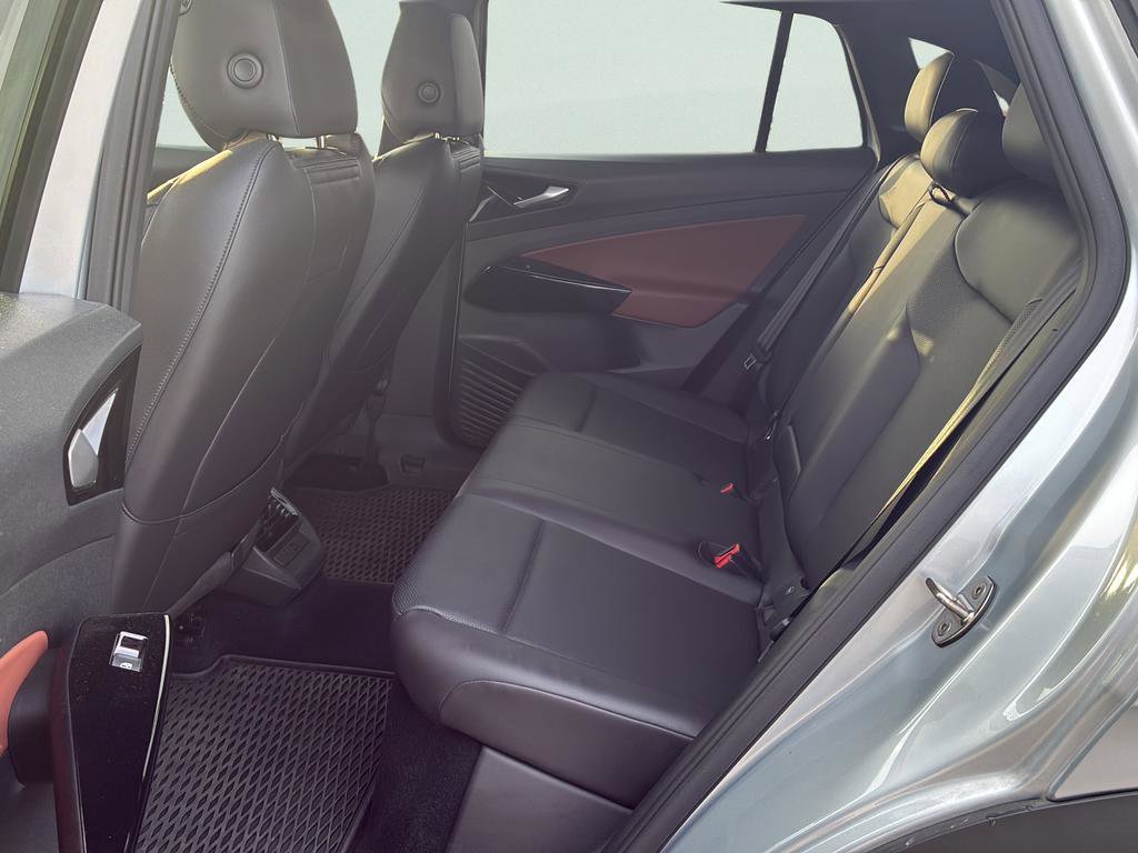 Used 2021 Volkswagen ID.4 Pro S image 26