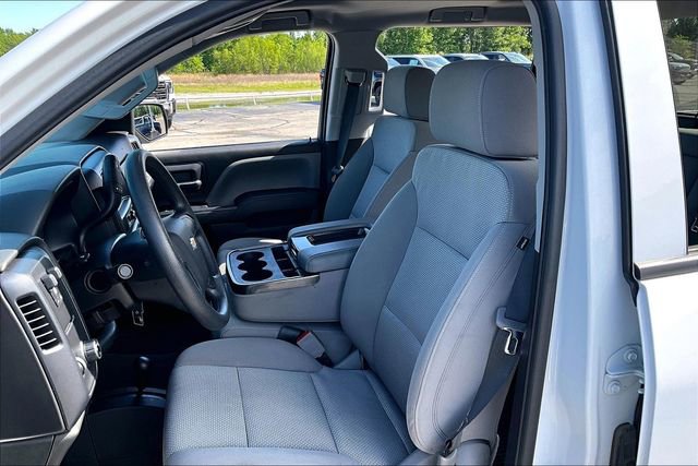Used 2018 Chevrolet Silverado 1500 Custom w/ Custom Value Package image 22