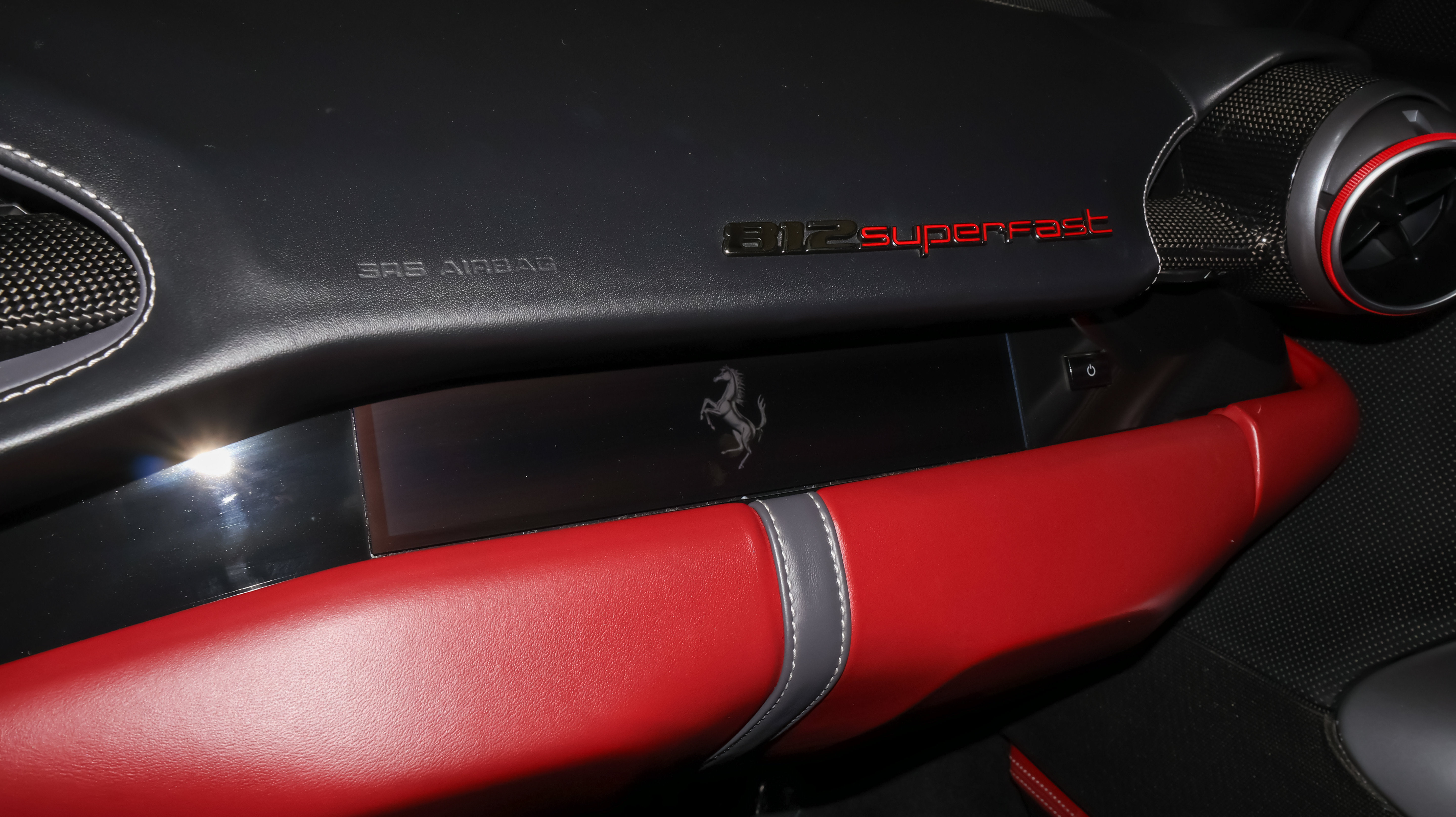 Used 2019 Ferrari 812 Superfast RWD image 22