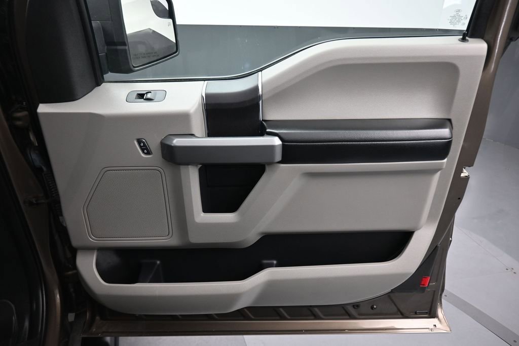 Used 2016 Ford F150 XLT w/ Equipment Group 301A Mid AWD/4WD image 35